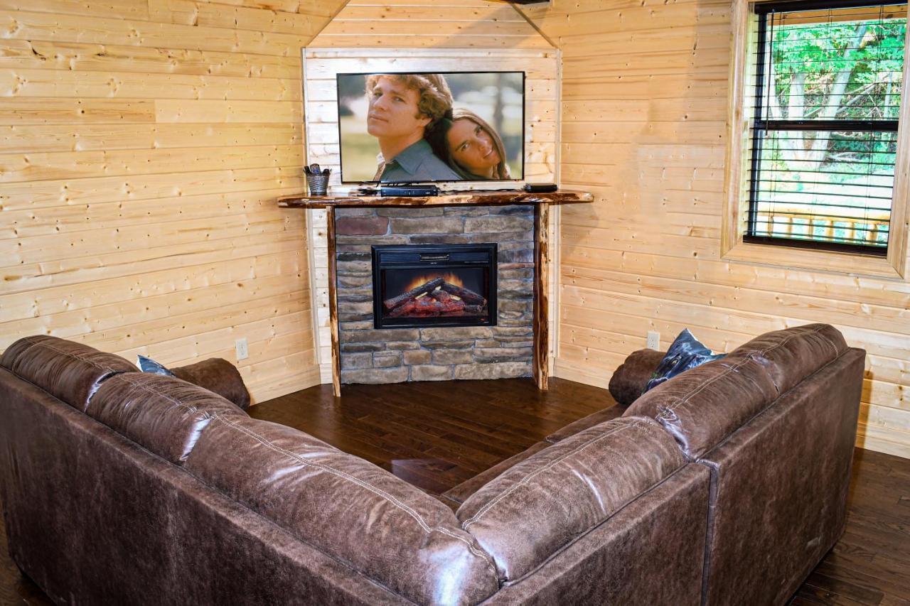 Gatlinburg - Honeymoon Hideaway Villa Kültér fotó
